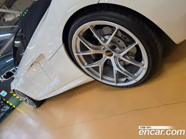 Audi R8 2014 5.2 АКПП, миниатюра 4