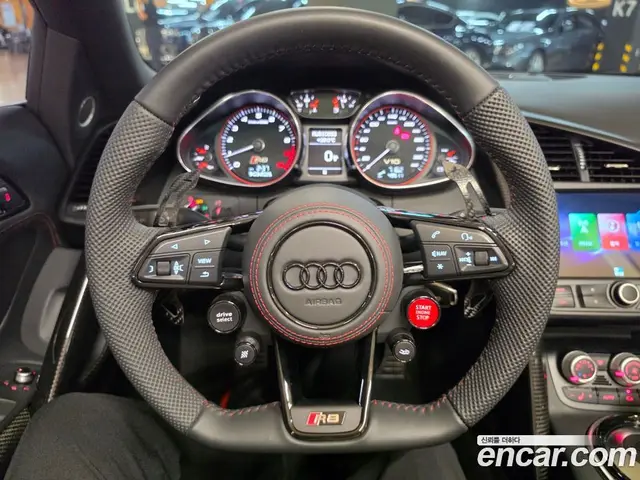 Audi R8 2014 5.2 АКПП, миниатюра 7