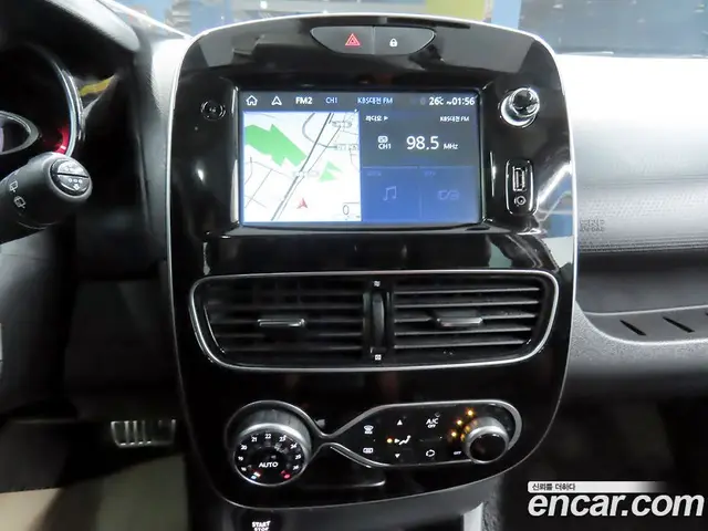Renault (Samsung) Clio 2018 1.5 АКПП, миниатюра 12
