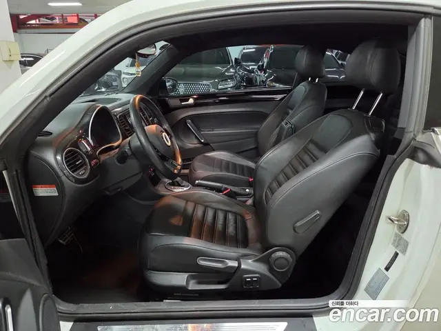Volkswagen Beetle 2015 2.0 АКПП, миниатюра 6 Volkswagen Beetle 2015 2.0 АКПП, миниатюра 6