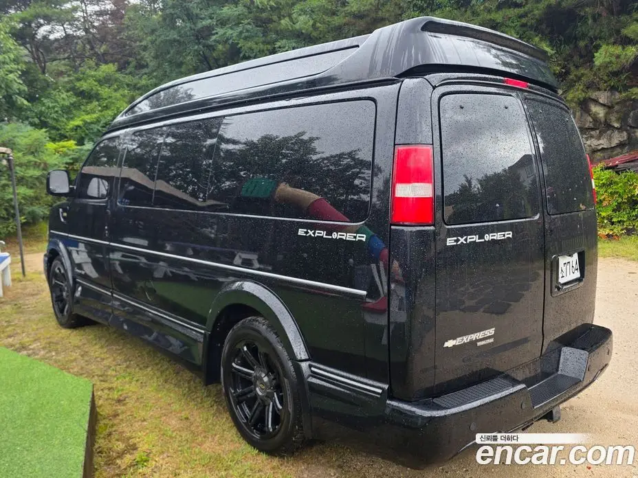 Chevrolet Express Van 2016 6.0 АКПП, фото 5