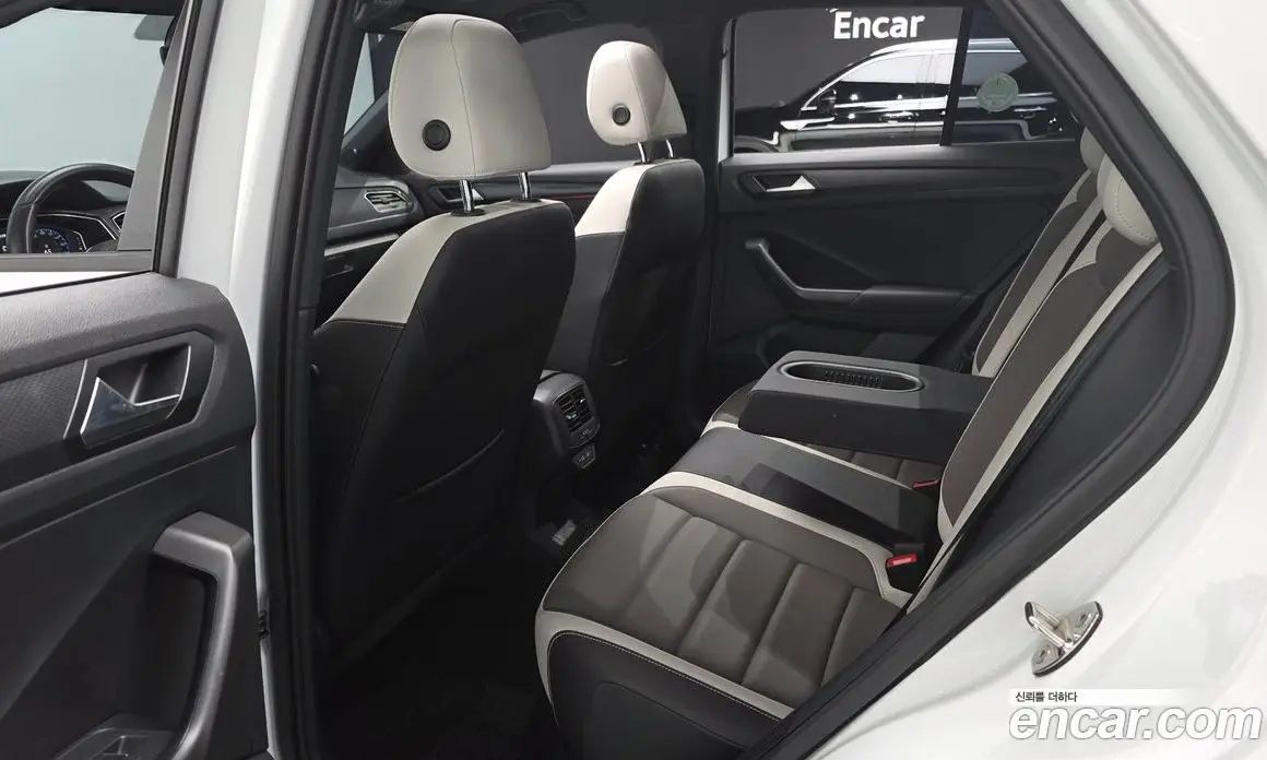 Volkswagen T-Roc 2022 2.0 АКПП, фото 16