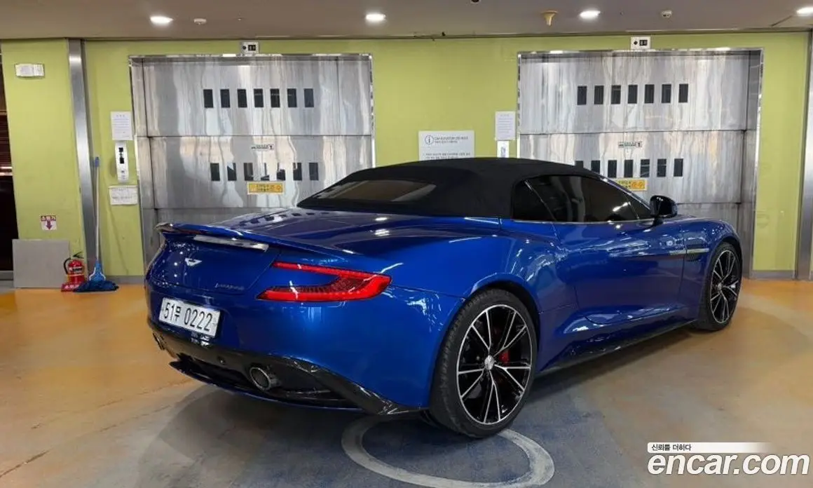 Aston Martin Vanquish 2015 5.9 АКПП, фото 3