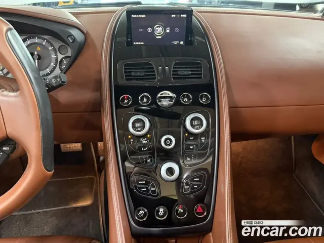 Aston Martin Vanquish 2015 5.9 АКПП, миниатюра 8