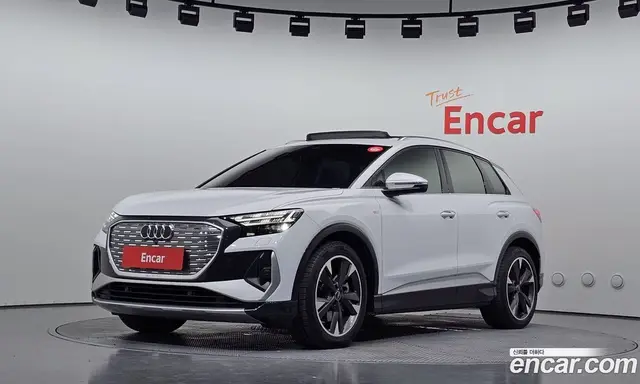 Audi Q4 e-tron, 2023, 52 549 км