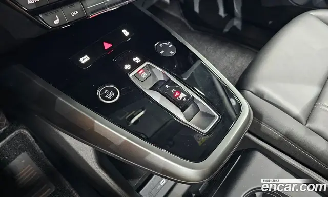 Audi Q4 e-tron 2023 0.2 АКПП, миниатюра 12