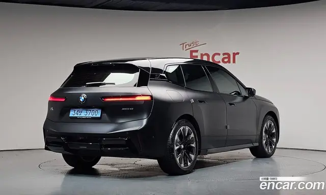 BMW iX, 2026, 9 220 км