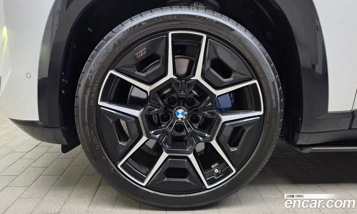 BMW XM 2023 4.4 АКПП, фото 5