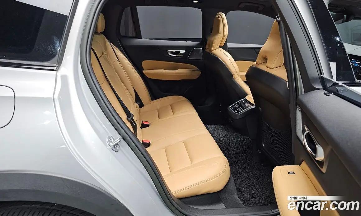 Volvo V60 2023 2.0 АКПП, фото 11