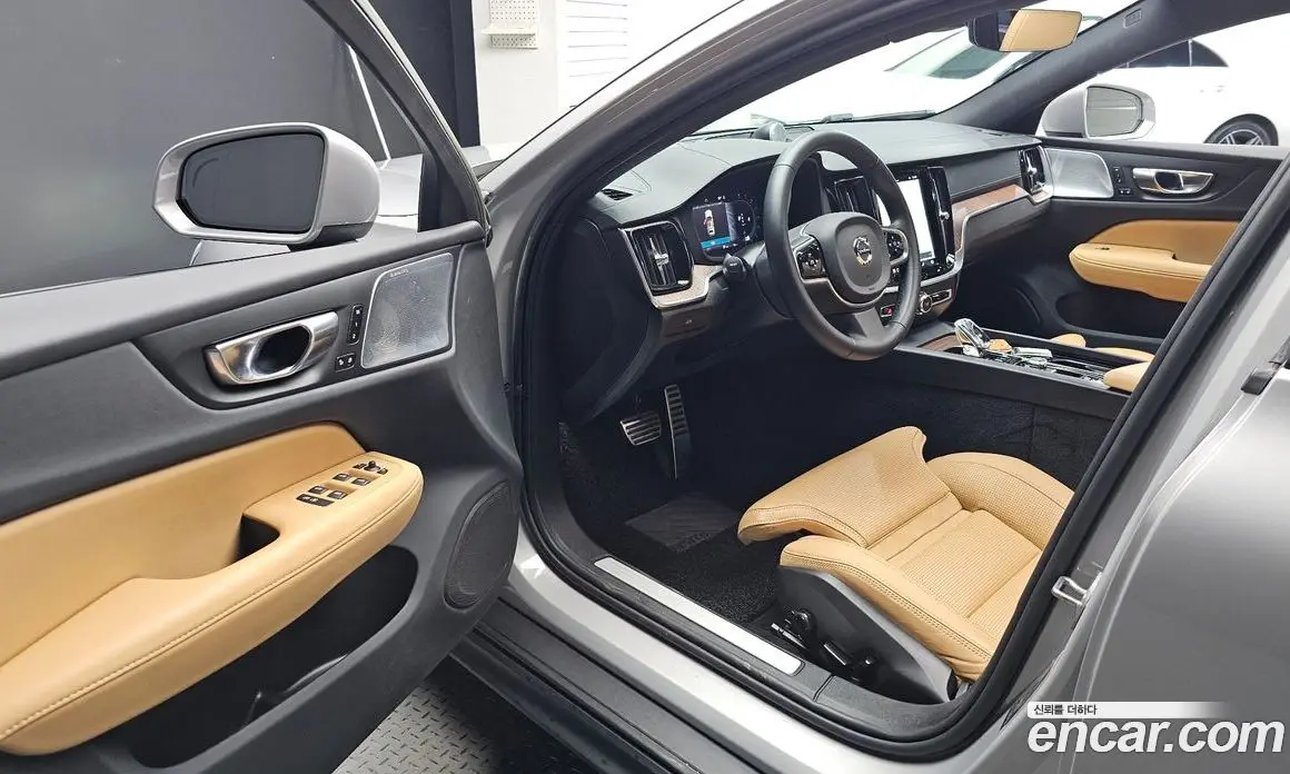 Volvo V60 2023 2.0 АКПП, фото 10