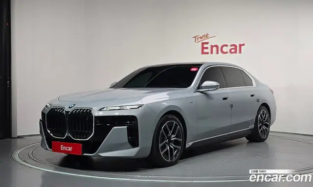 BMW i7, 2023, 21 857 км