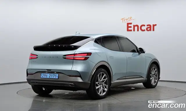 Genesis GV60, 2022, 74 246 км