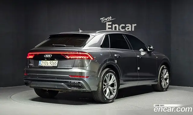 Audi Q8 2022 3.0 АКПП, миниатюра 2