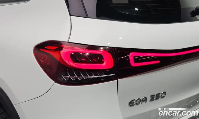 Mercedes-Benz EQA 2024 0.2 АКПП, миниатюра 9 Mercedes-Benz EQA 2024 0.2 АКПП, миниатюра 9