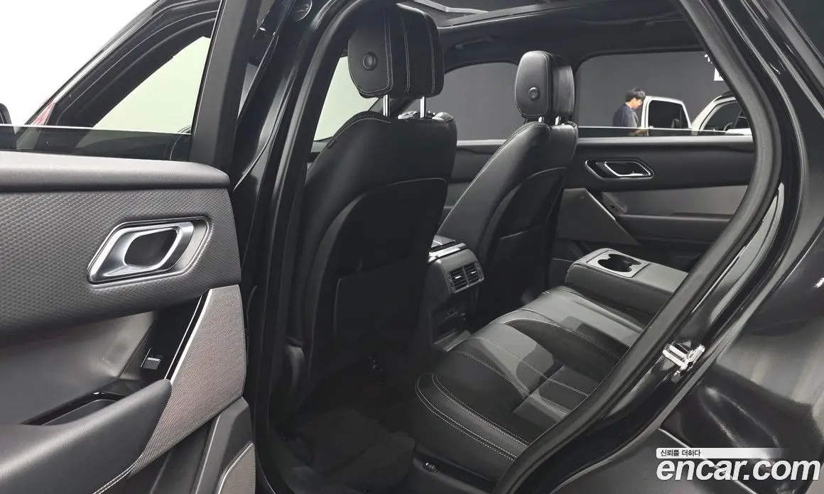 Land Rover Range Rover Velar 2019 2.0 АКПП, фото 17