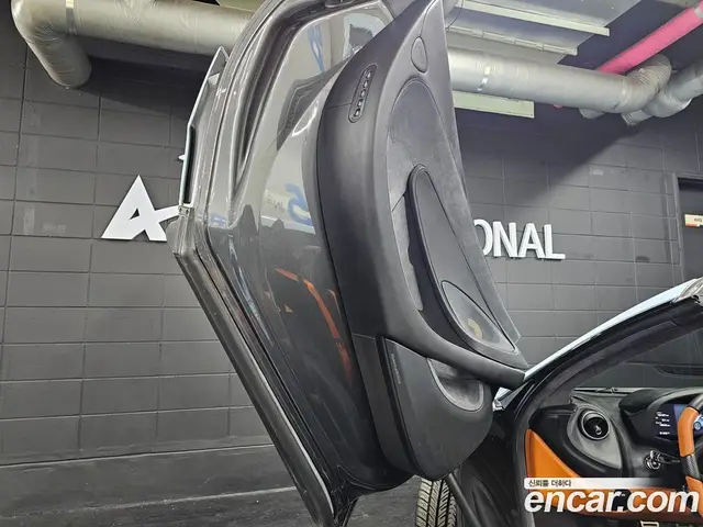 McLaren 570S 2019 3.8 АКПП, миниатюра 9