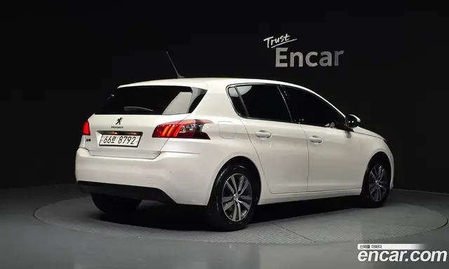 Peugeot 308 2019 1.5 АКПП, миниатюра 2