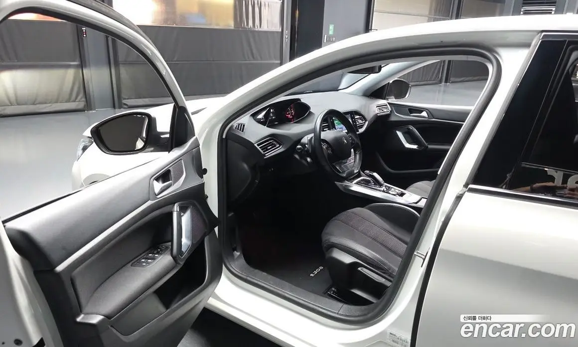 Peugeot 308 2019 1.5 АКПП, фото 10