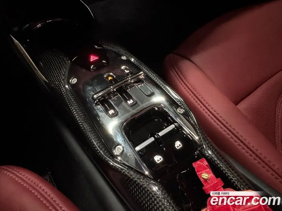 Ferrari 296 2024 3.0 АКПП, фото 11
