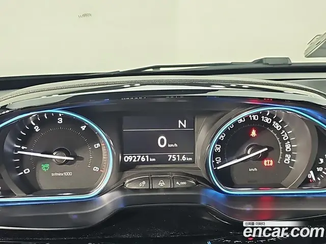 Peugeot 2008 2015 1.6 АКПП, миниатюра 8 Peugeot 2008 2015 1.6 АКПП, миниатюра 8