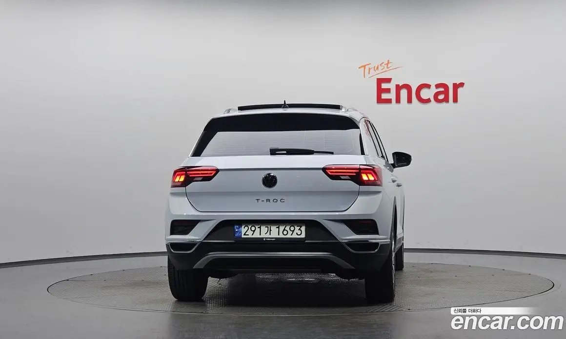 Volkswagen T-Roc 2021 2.0 АКПП, фото 3 Volkswagen T-Roc 2021 2.0 АКПП, фото 3