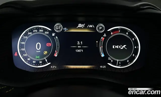 Aston Martin DBX 2023 4.0 АКПП, миниатюра 8
