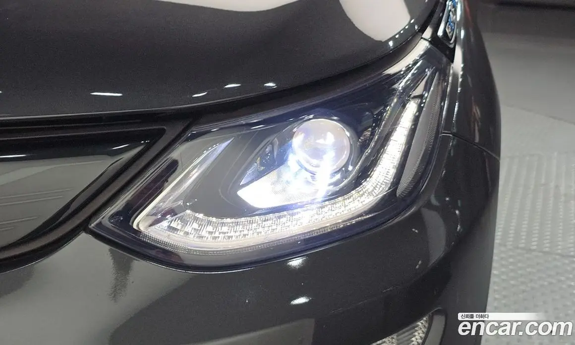 Chevrolet Bolt EV 2019 0.2 АКПП, фото 8