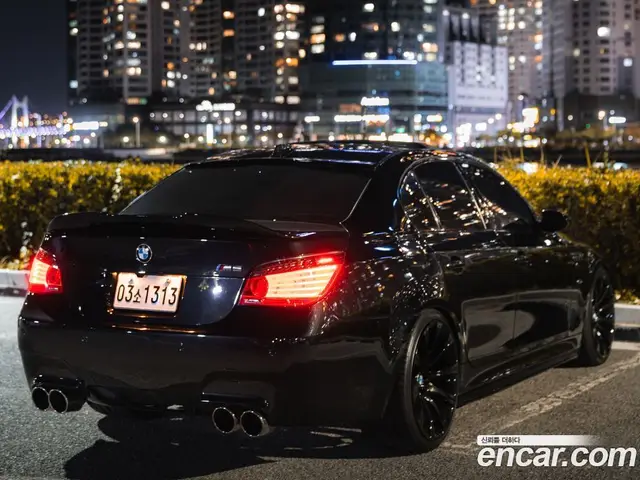 BMW M5 2006 5.0 АКПП, миниатюра 8