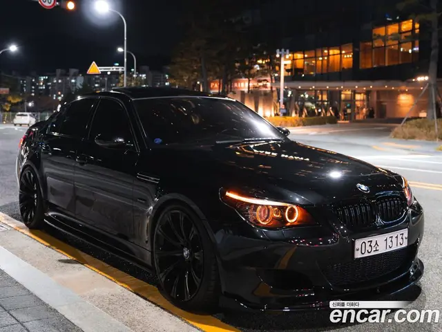 BMW M5 2006 5.0 АКПП, миниатюра 9