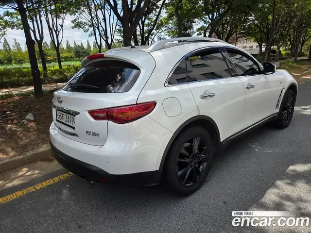 Infiniti FX, 2013, 344 120 км