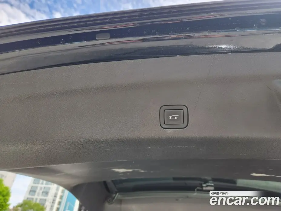 Cadillac Escalade 2023 6.2 АКПП, фото 11