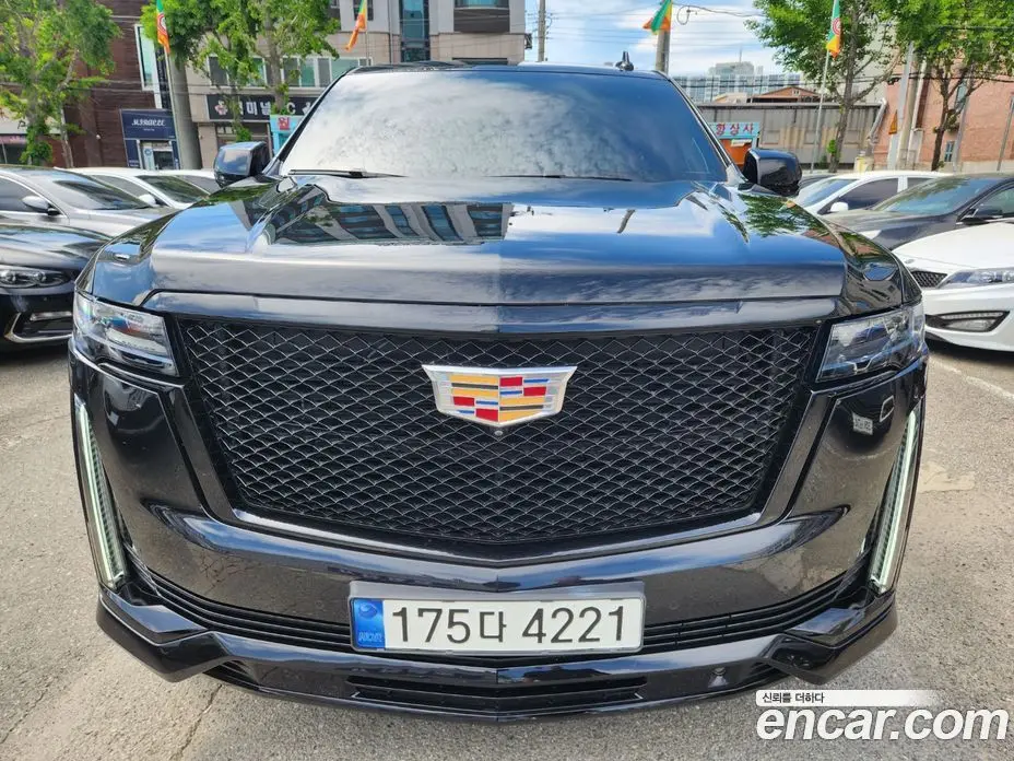 Cadillac Escalade 2023 6.2 АКПП, фото 3