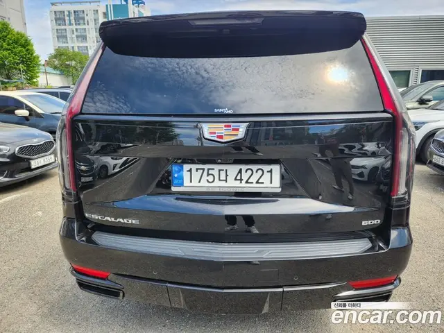 Cadillac Escalade 2023 6.2 АКПП, миниатюра 4