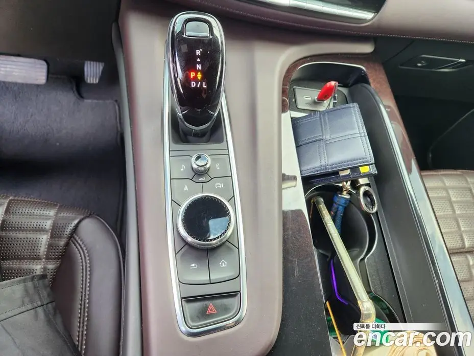 Cadillac Escalade 2023 6.2 АКПП, фото 8