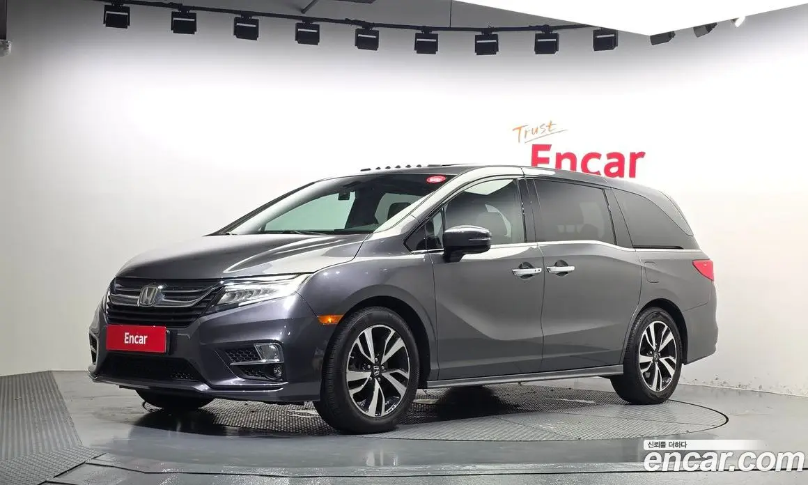 Honda Odyssey 2017 3.5 АКПП, фото 1 Honda Odyssey 2017 3.5 АКПП, фото 1