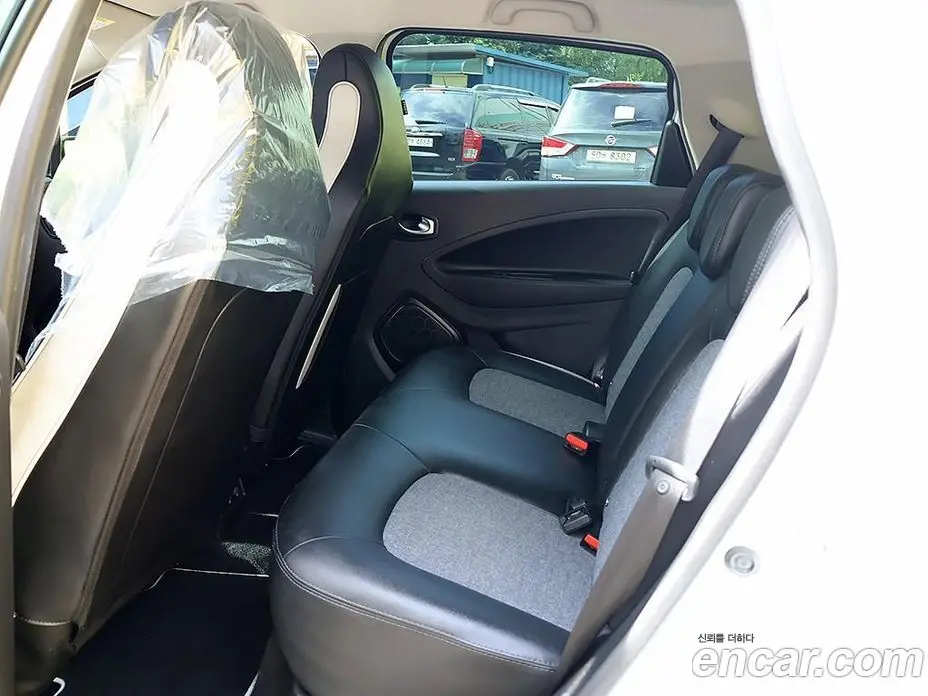 Renault (Samsung) Zoe 2020 0.3 АКПП, фото 15 Renault (Samsung) Zoe 2020 0.3 АКПП, фото 15