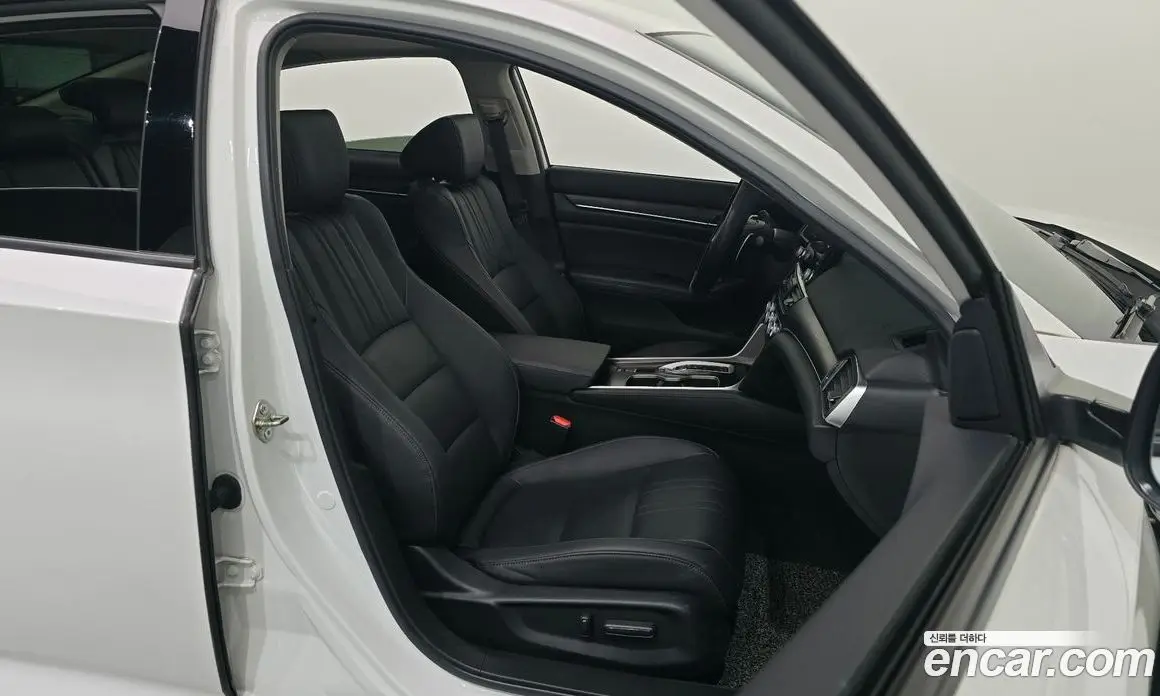 Honda Accord 2019 2.0 АКПП, фото 16