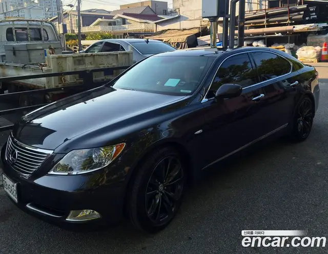 Lexus LS, 2008, 180 000 км