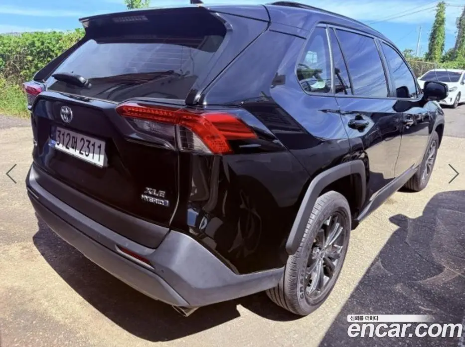Toyota RAV4 2022 2.5 вариатор, фото 4