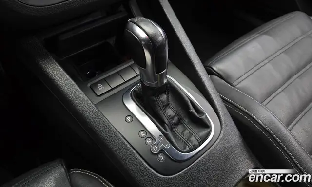 Volkswagen Scirocco 2012 2.0 АКПП, миниатюра 9