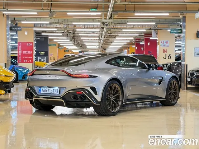 Aston Martin Vantage 2025 4.0 АКПП, миниатюра 2