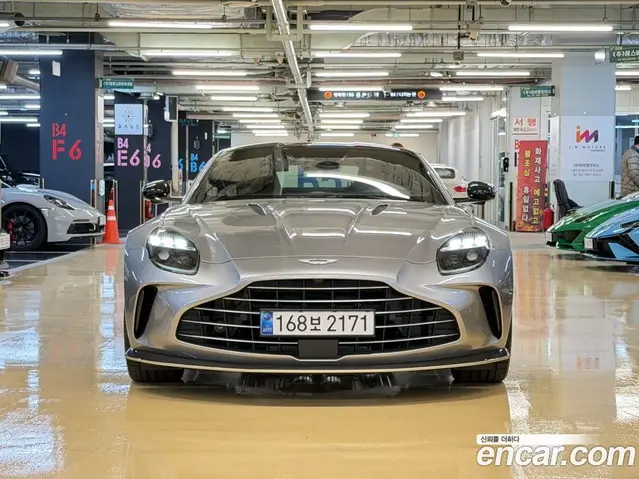 Aston Martin Vantage 2025 4.0 АКПП, миниатюра 3