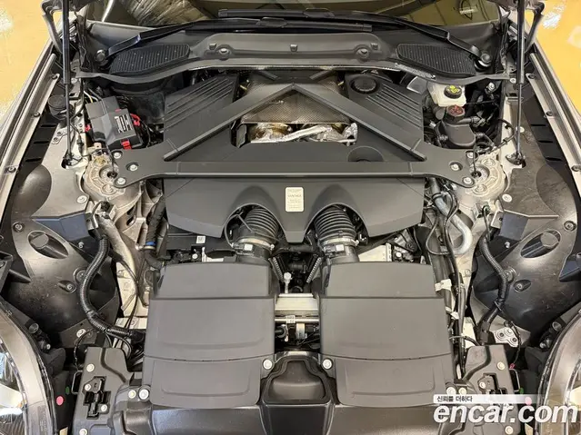 Aston Martin Vantage 2025 4.0 АКПП, миниатюра 6