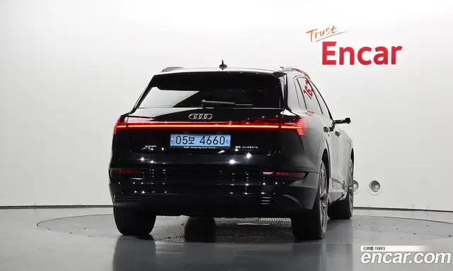 Audi e-tron 2021 0.2 АКПП, миниатюра 3 Audi e-tron 2021 0.2 АКПП, миниатюра 3