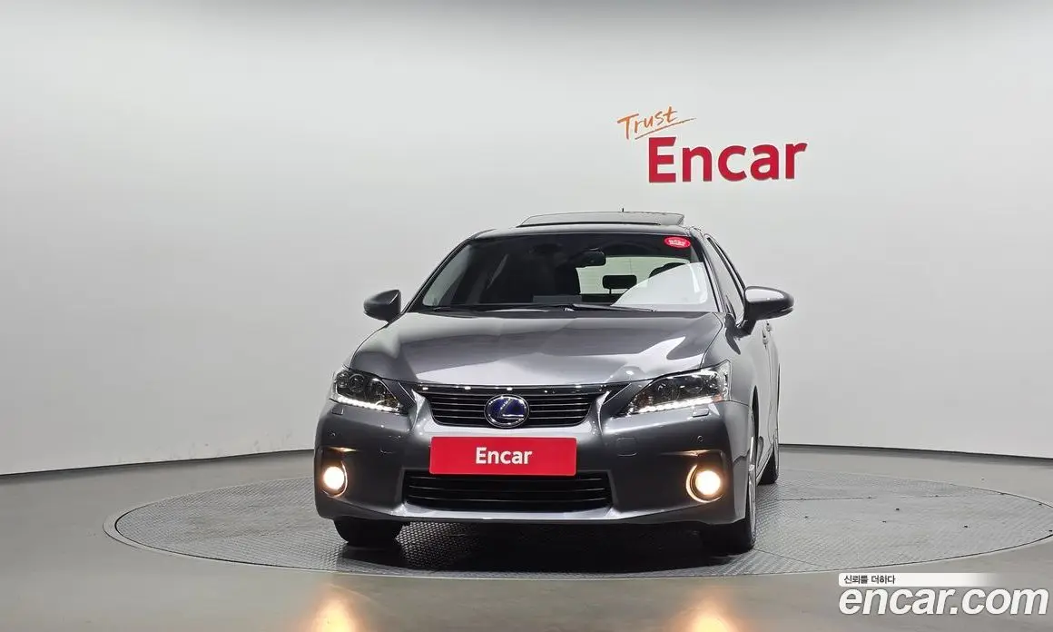 Lexus CT200h 2011 1.8 АКПП, фото 3
