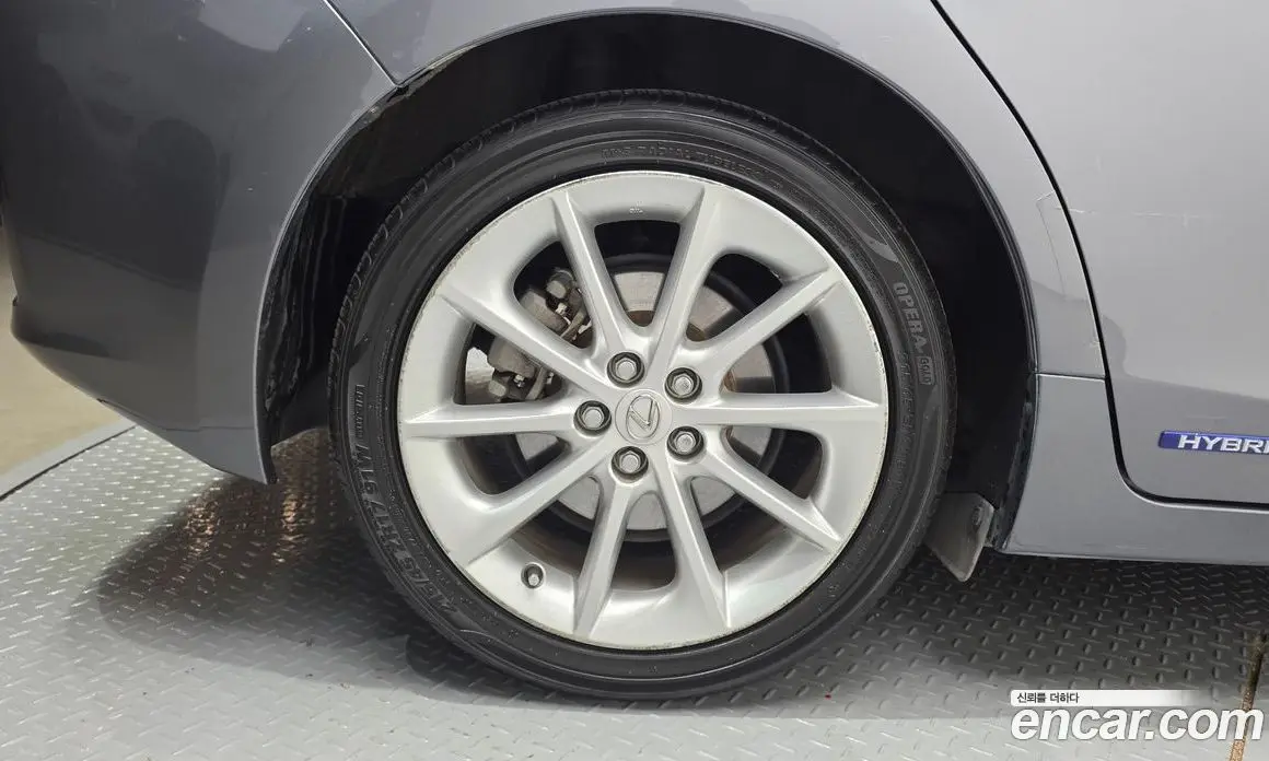 Lexus CT200h 2011 1.8 АКПП, фото 5