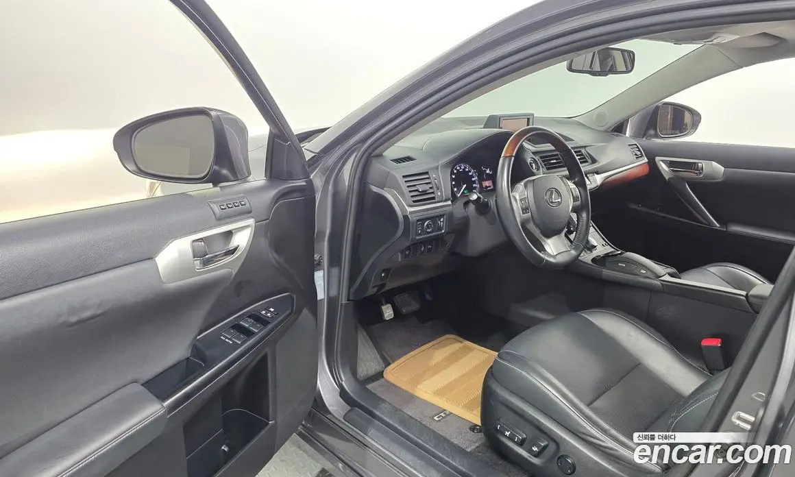 Lexus CT200h 2011 1.8 АКПП, фото 10