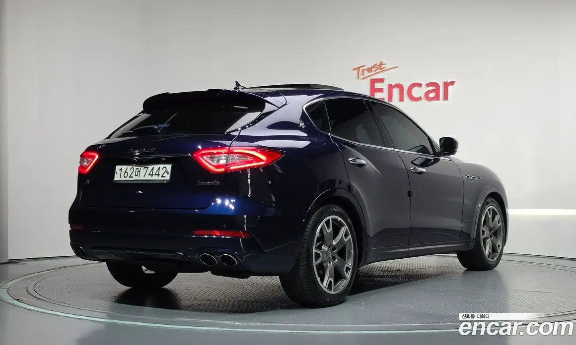 Maserati Levante 2017 3.0 АКПП, фото 2 Maserati Levante 2017 3.0 АКПП, фото 2