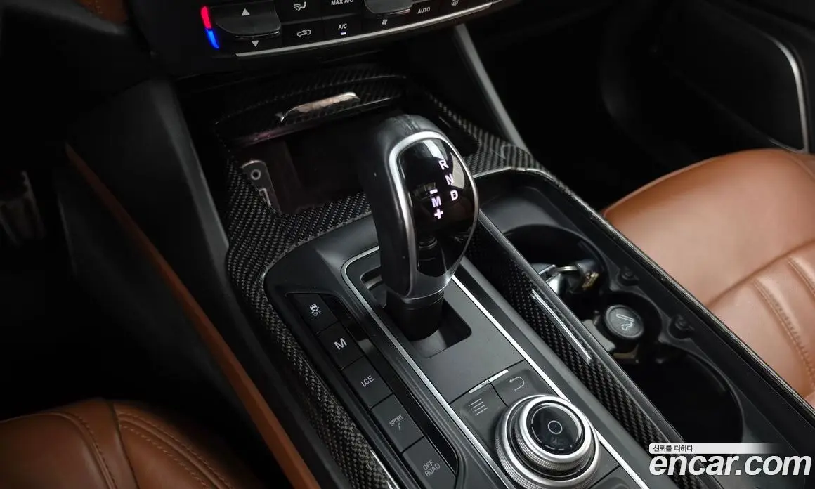 Maserati Levante 2017 3.0 АКПП, фото 9 Maserati Levante 2017 3.0 АКПП, фото 9