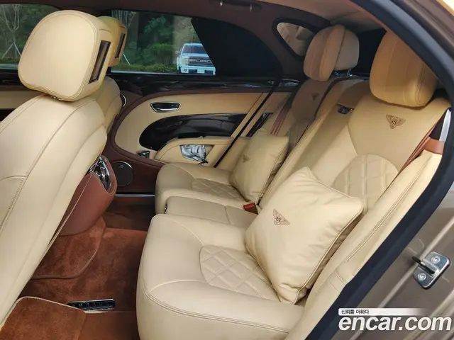 Bentley Mulsanne 2016 6.8 АКПП, миниатюра 11 Bentley Mulsanne 2016 6.8 АКПП, миниатюра 11